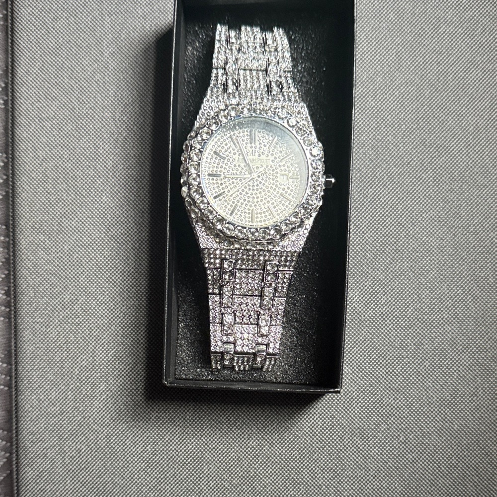 Moissanite lab diamond-Embellished Watch